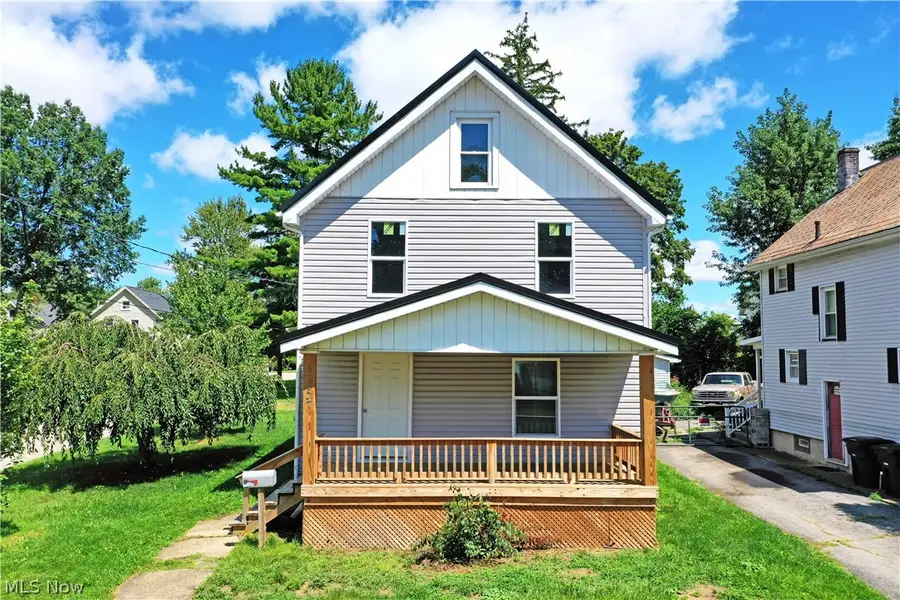 1157 Mckinley Ne Street, Warren, OH 44483 - #2