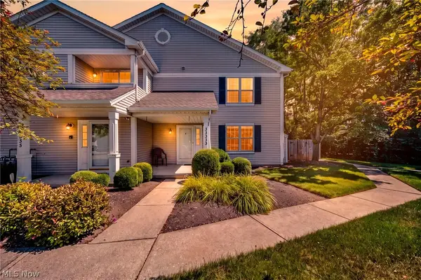 23233 Grist Mill Court #25A, Olmsted Falls, OH 44138
