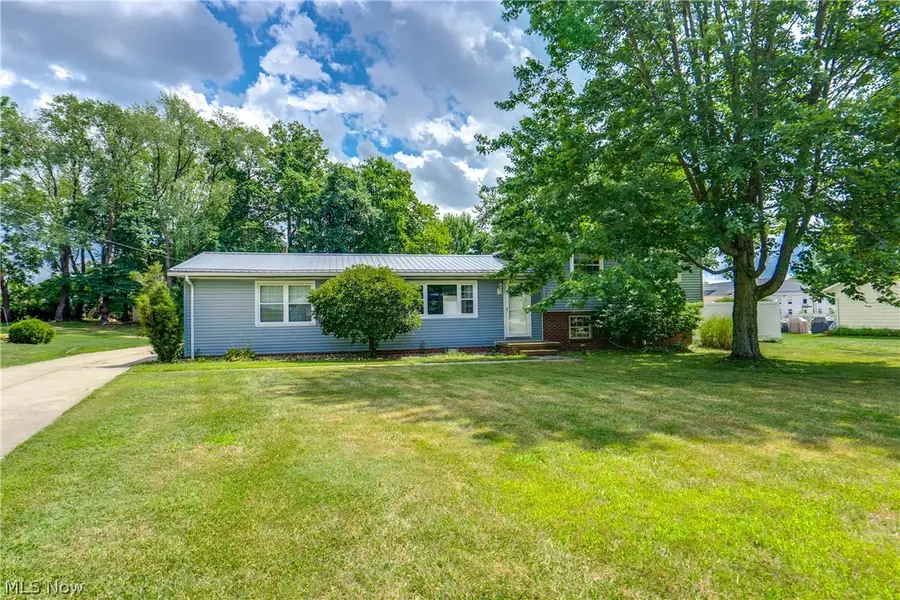 7320 Lourelton Nw Avenue, North Canton, OH 44720 - #2