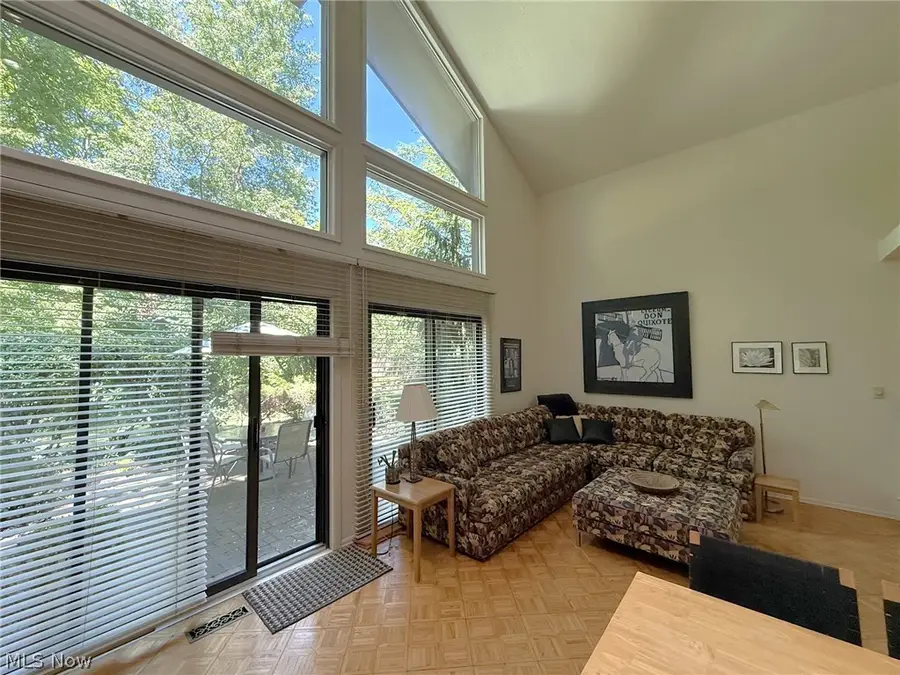 438 Cedar Road, Aurora, OH 44202 - #2