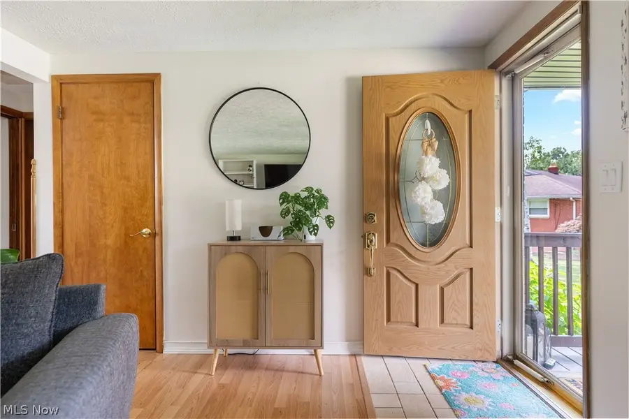 1516 Gulling Avenue, Louisville, OH 44641 - #2