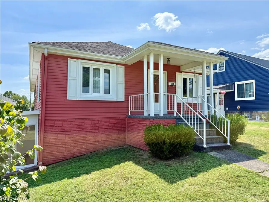 205 Hudson Avenue, Tiltonsville, OH 43963 - #3