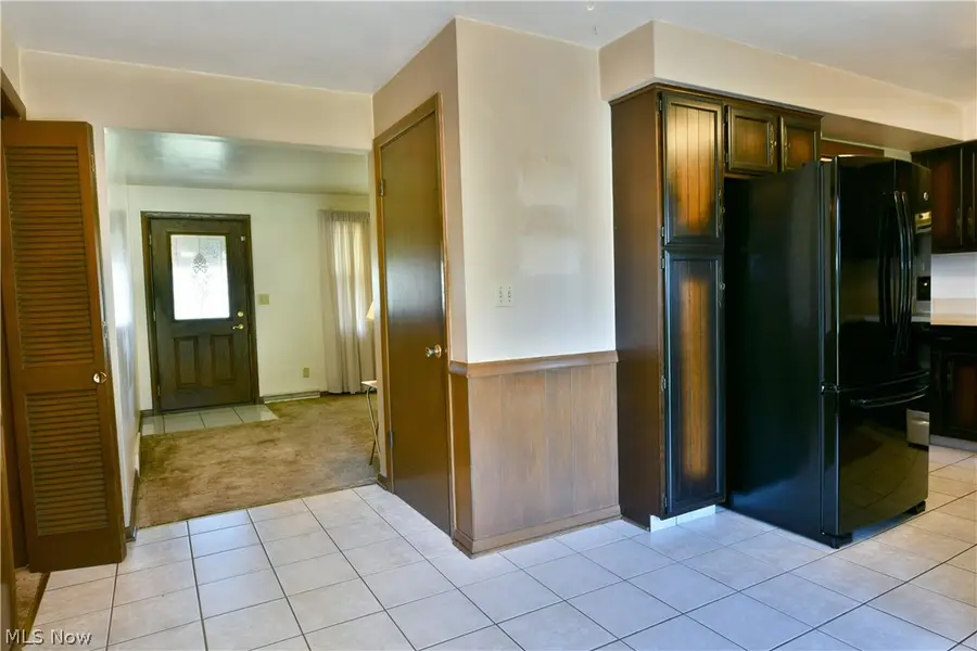 179 E Circle View Drive, New Middletown, OH 44442 - #2