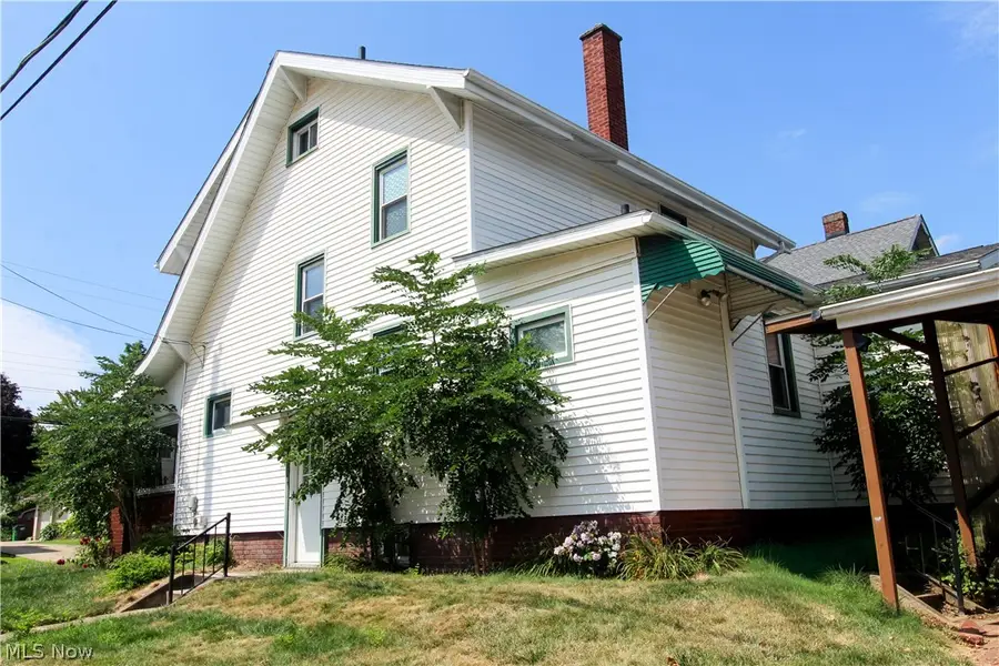 543 W Maple Street, North Canton, OH 44720 - #2