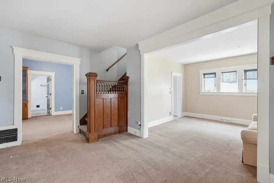 102 Marvin Avenue, Akron, OH 44302 - #3