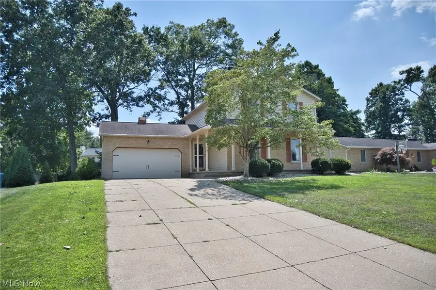 2758 Parkplace Drive, Uniontown, OH 44685 - #2