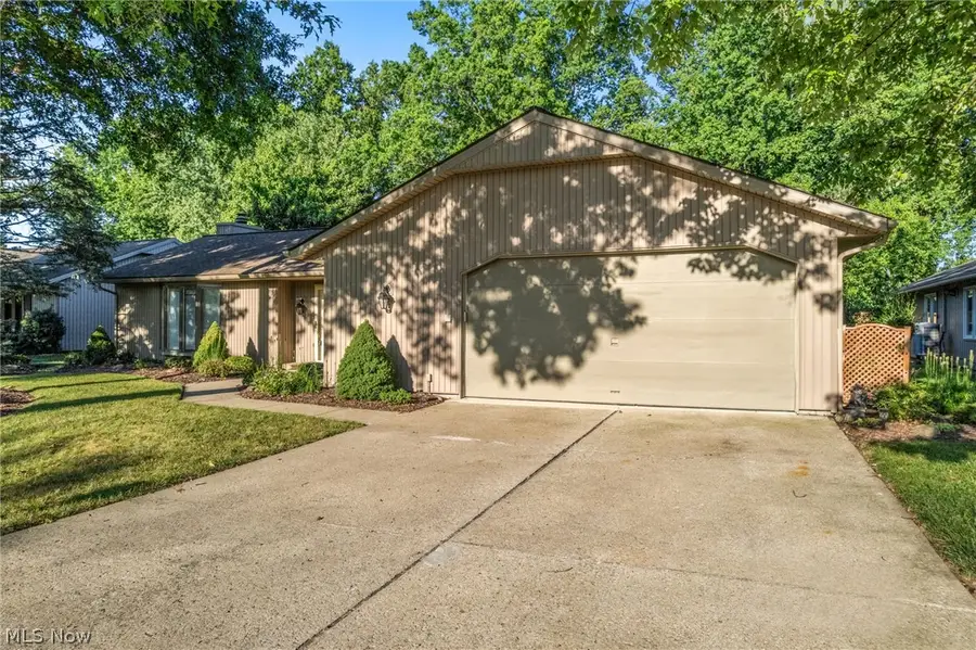 9249 Barton Drive, Strongsville, OH 44149 - #3