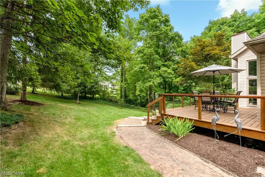 615 Highwood Drive, Cuyahoga Falls, OH 44223 - #2