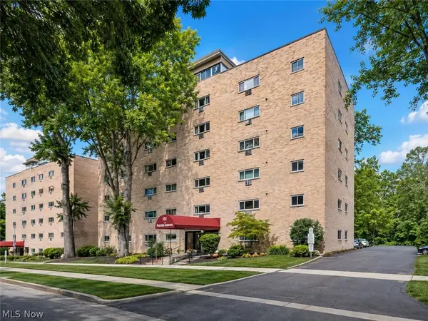 115 S Rocky River Drive #101, Berea, OH 44017
