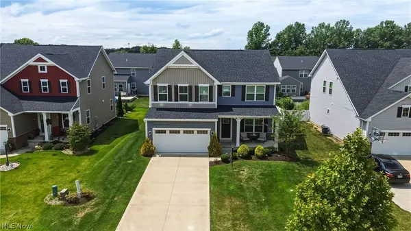 9887 Ethan Circle, Olmsted Twp, OH 44138