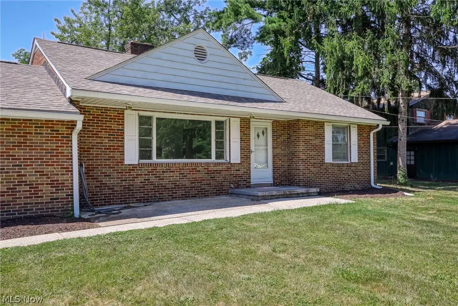 7570 Richmond Road, Oakwood, OH 44146 - #3