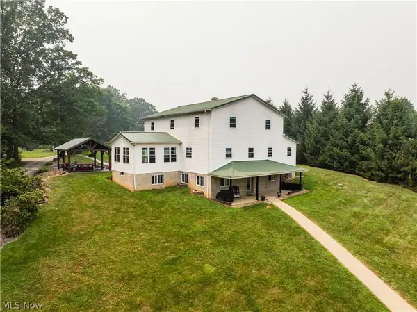 7803 Harrison Road, Fredericksburg, OH 44627