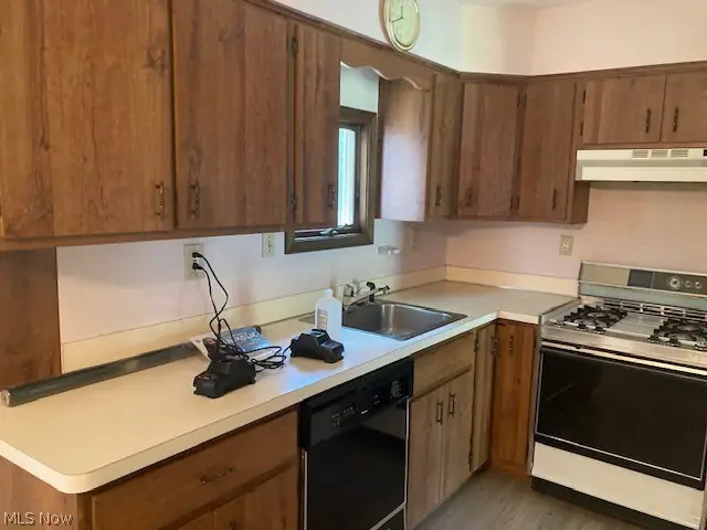 23031 Drake Road, Oakwood, OH 44146 - #3