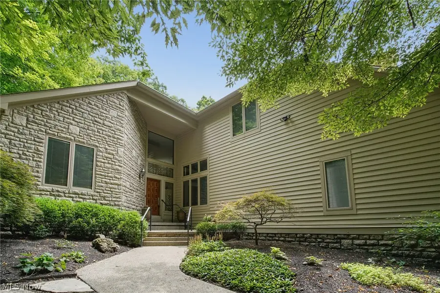 388 Lily Pond Court, Columbus, OH 43230 - #2