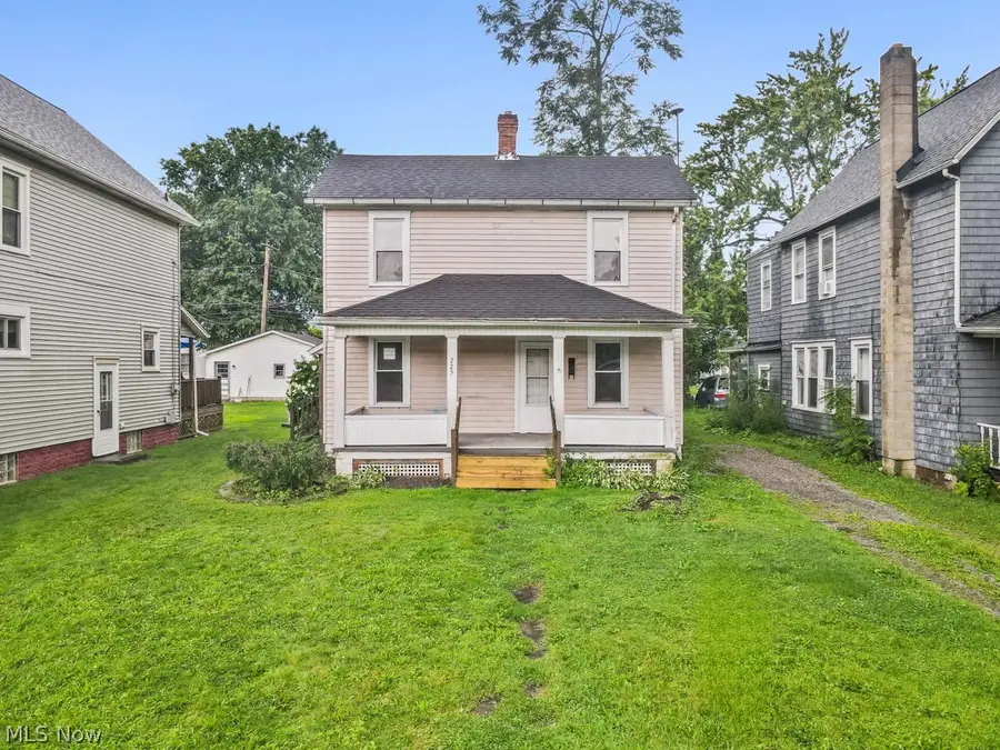 225 W Indiana Avenue, Sebring, OH 44672 - #3