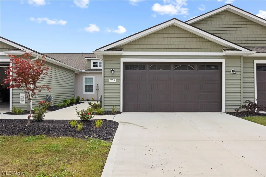 209 Alexander Drive, Elyria, OH 44035 - #1