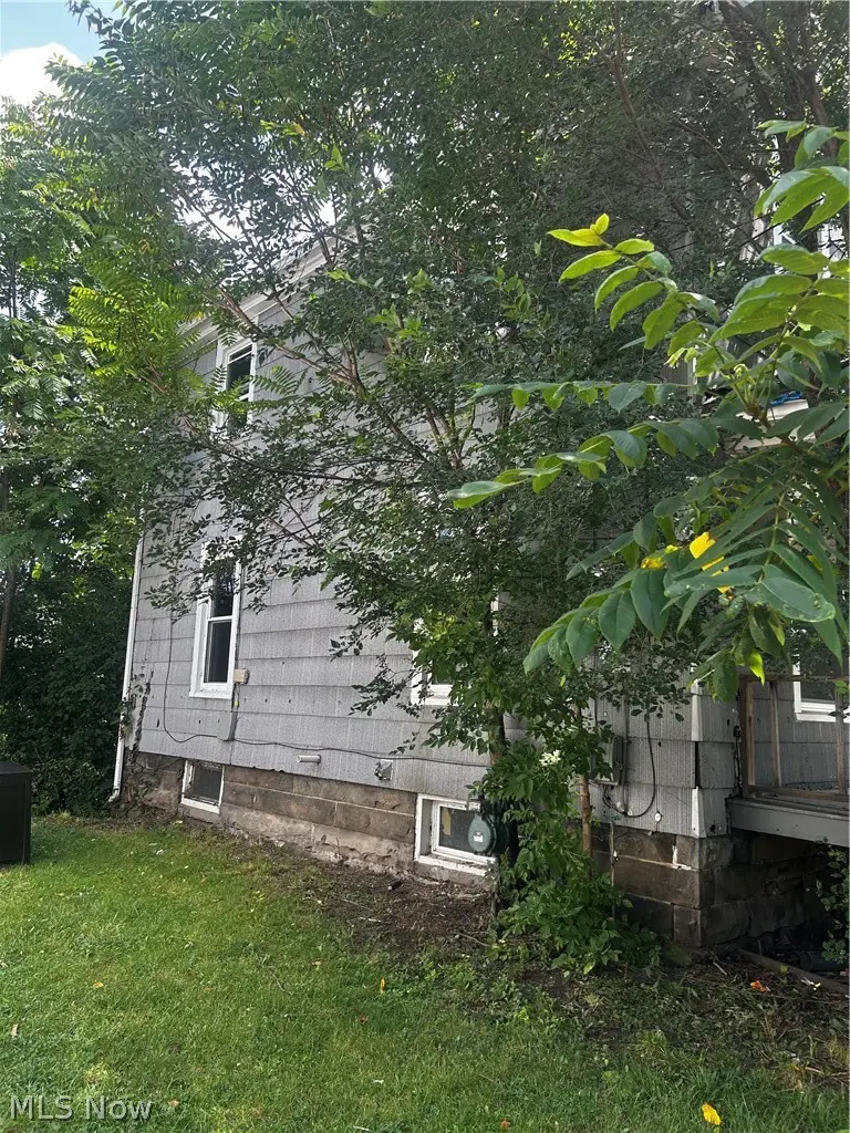 131 Mendel Court, Elyria, OH 44035 - #3