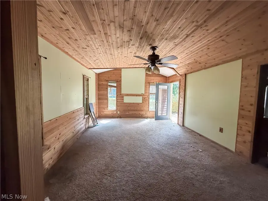 825 Hannaman, Elizabeth, WV 26143 - #2