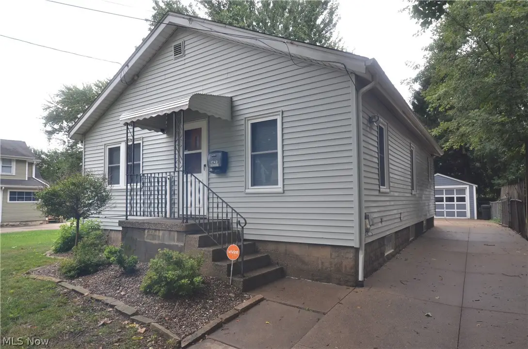 1742 Shaw Avenue, Akron, OH 44305 - #1