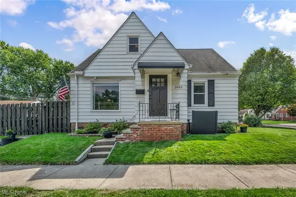 3945 W 210th Street, Fairview Park, OH 44126