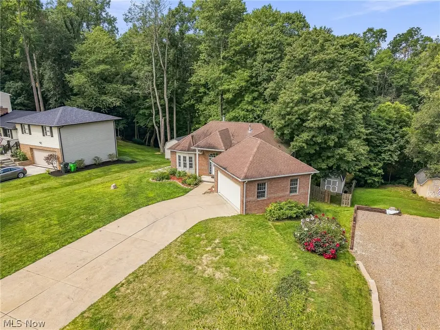 7361 Stonehill Nw Avenue, Canal Fulton, OH 44614 - #3