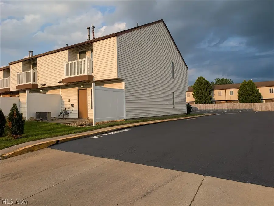 1565 Whitehall Boulevard, Kent, OH 44240 - #3