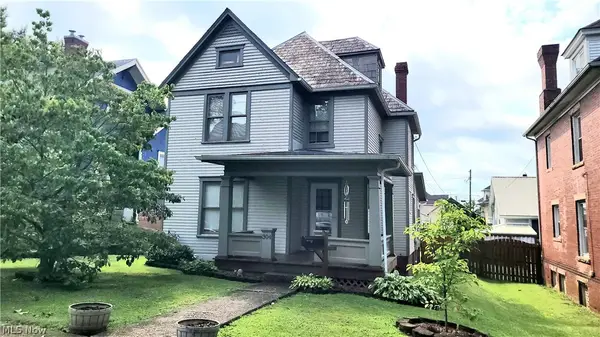 304 Oakwood Avenue, Marietta, OH 45750