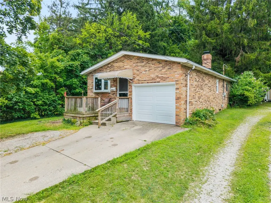 275 1st Street, Wadsworth, OH 44281 - #2