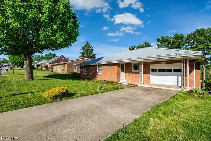 353 Westwood Drive, Steubenville, OH 43953 - #2