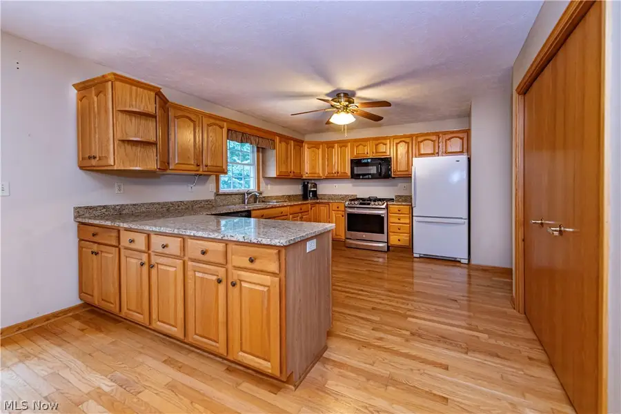 952 Rosemarie Circle, Wadsworth, OH 44281 - #3