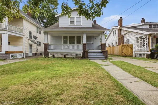 10113 Loretta Avenue, Cleveland, OH 44111