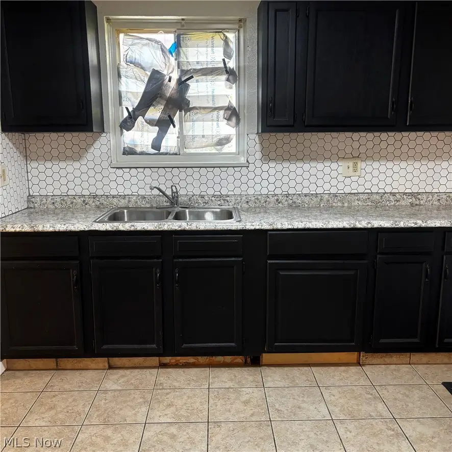 23823 Banbury Circle #H1, Warrensville Heights, OH 44128 - #2
