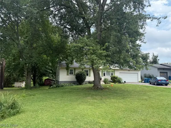 2847 Carillon Drive, Norton, OH 44203