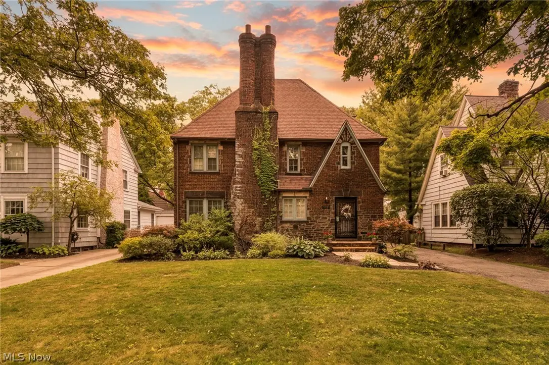 3295 Glencairn Road, Shaker Heights, OH 44122 - #1