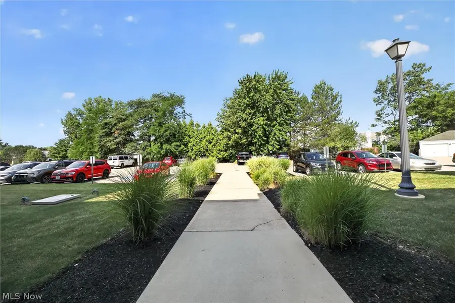 23002 Chandlers Lane #105, Olmsted Falls, OH 44138 - #2