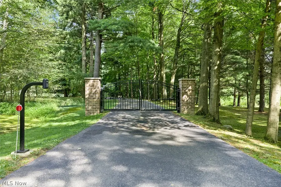 11130 Marlboro Ne Avenue, Alliance, OH 44601 - #2