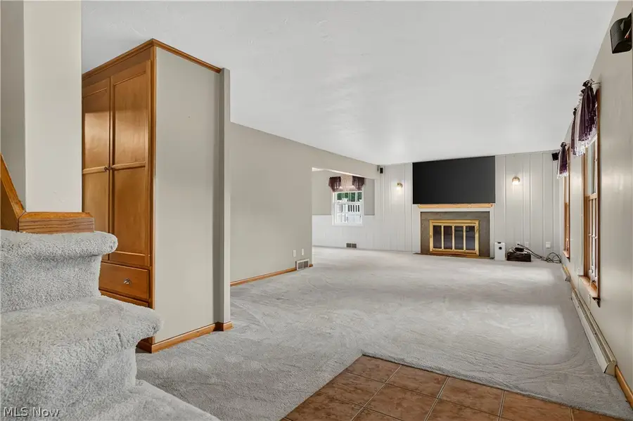 924 Pittsburg Nw Avenue, North Canton, OH 44720 - #3