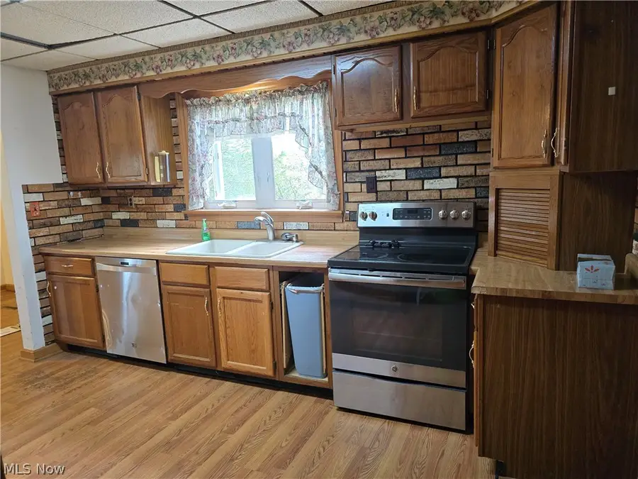 1472 Northeast Avenue, Tallmadge, OH 44278 - #3