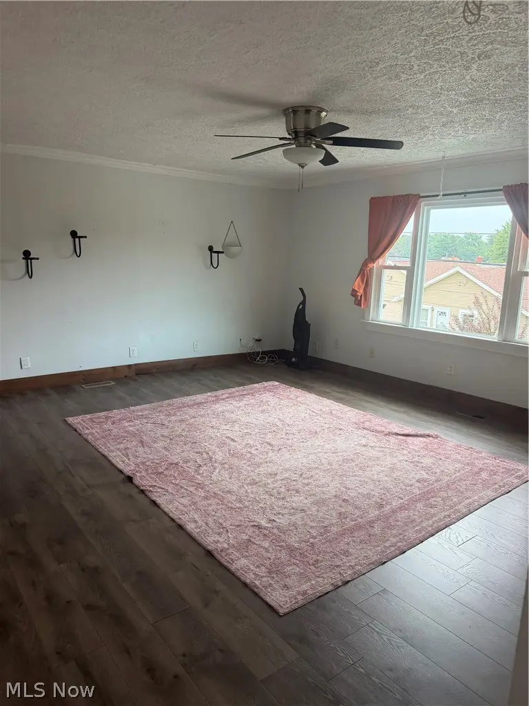 1572 Josephine Avenue, Lakemore, OH 44250 - #2