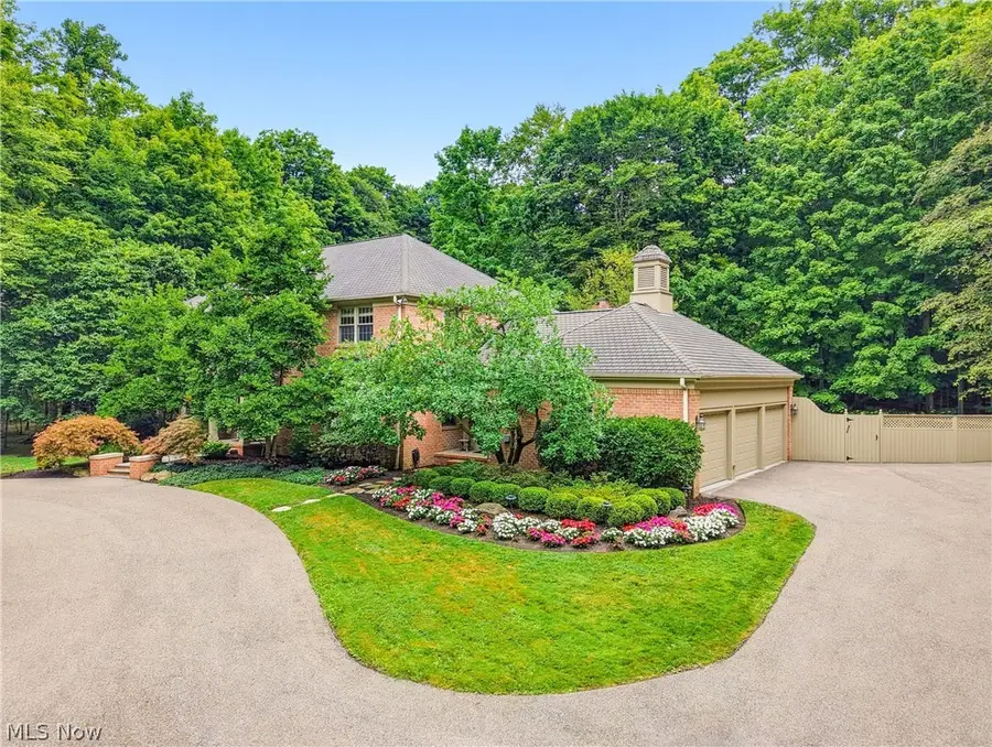 15265 Suffolk Lane, Chagrin Falls, OH 44022 - #3