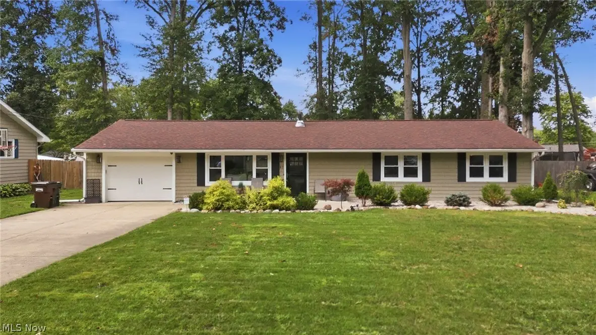 47 Edgewood Drive, Grafton, OH 44044 - #1