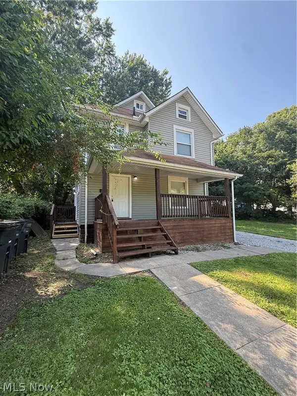 1152 Manning Avenue, Akron, OH 44307