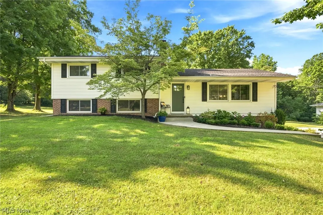18082 Kenston Lake Drive, Chagrin Falls, OH 44023 - #1