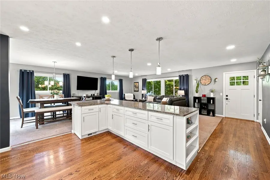18082 Kenston Lake Drive, Chagrin Falls, OH 44023 - #3