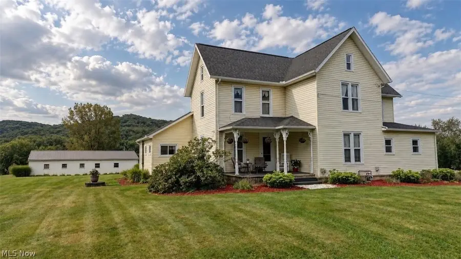 1031 Stonecreek Sw Road, New Philadelphia, OH 44663 - #2