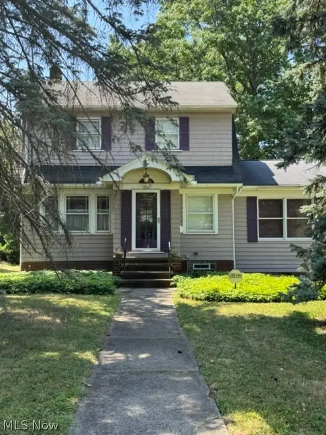 922 Montford Road, Cleveland Heights, OH 44121 - #1