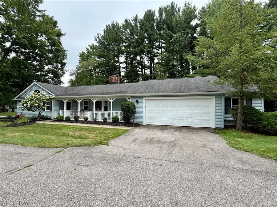 103 Burlington Oval Drive, Chardon, OH 44024 - #2