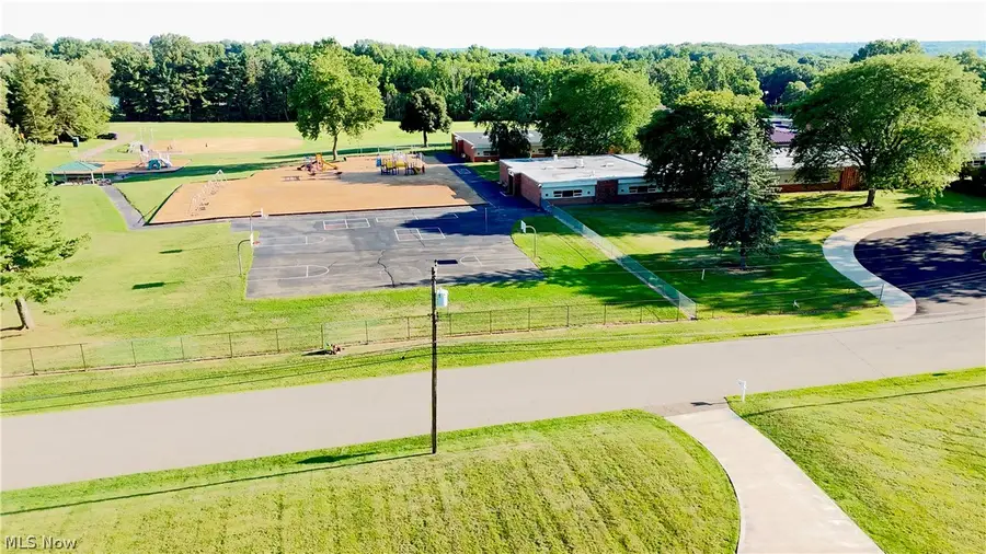 Jane Nw Street, Massillon, OH 44646 - #3