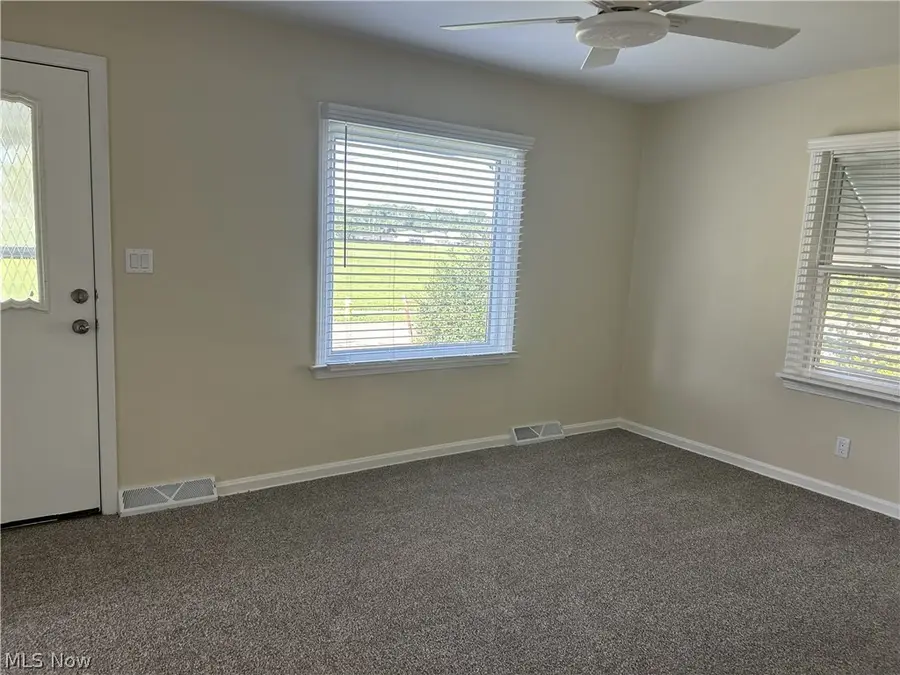 682 Barbara Avenue, Akron, OH 44306 - #3