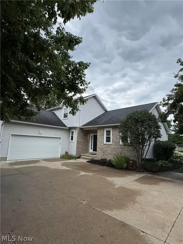 5479 Cable Point Nw Circle, Canton, OH 44718